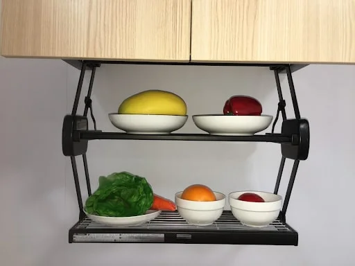 Kệ kéo có khả năng nâng hạ dễ dàng