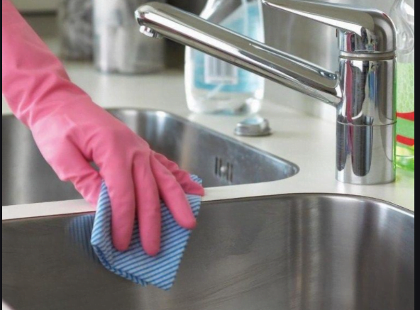 Read more about the article Làm sạch vết ố đồ inox nhà bếp cách nào hiệu quả nhất?